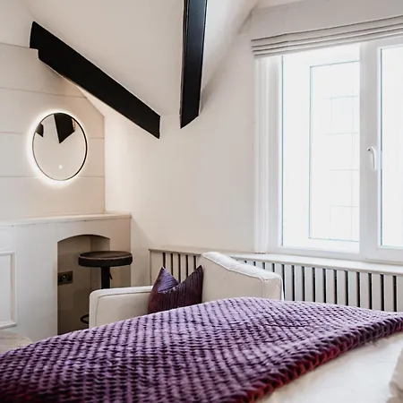 The Yorkshire Unicorn Hotel