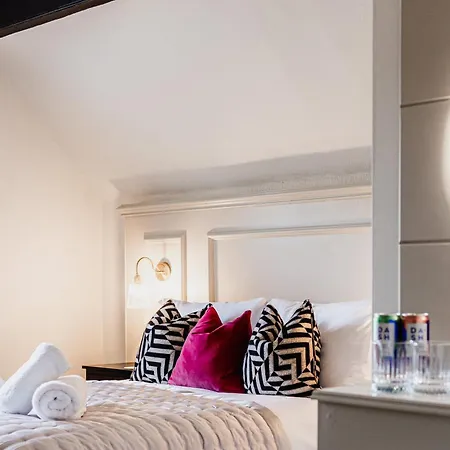 The Yorkshire Unicorn *