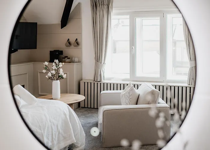 The Yorkshire Unicorn Hotel *