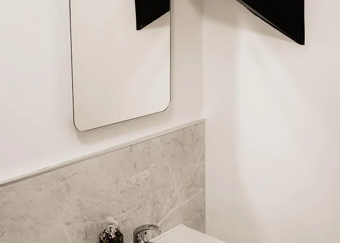 The Yorkshire Unicorn Hotel *