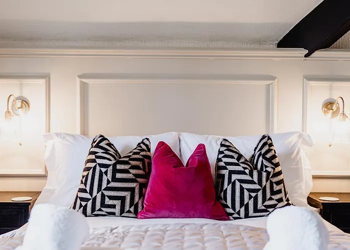 The Yorkshire Unicorn Hotel *