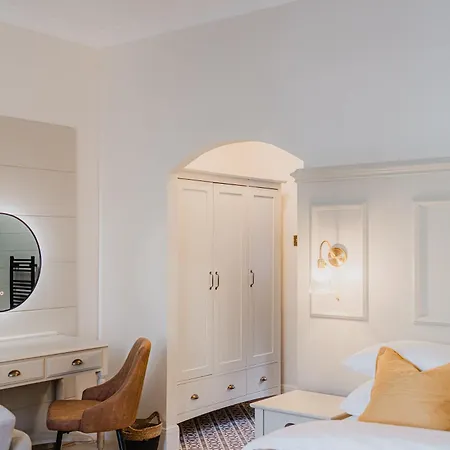 The Yorkshire Unicorn Отель *